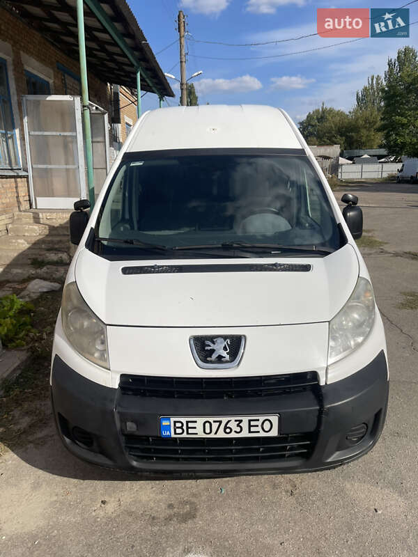 Микроавтобус грузовой (до 3,5т) Peugeot Expert 2008 в Покрове