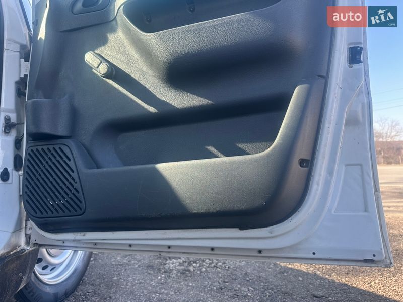 Мінівен Peugeot Expert 2001 в Івано-Франківську