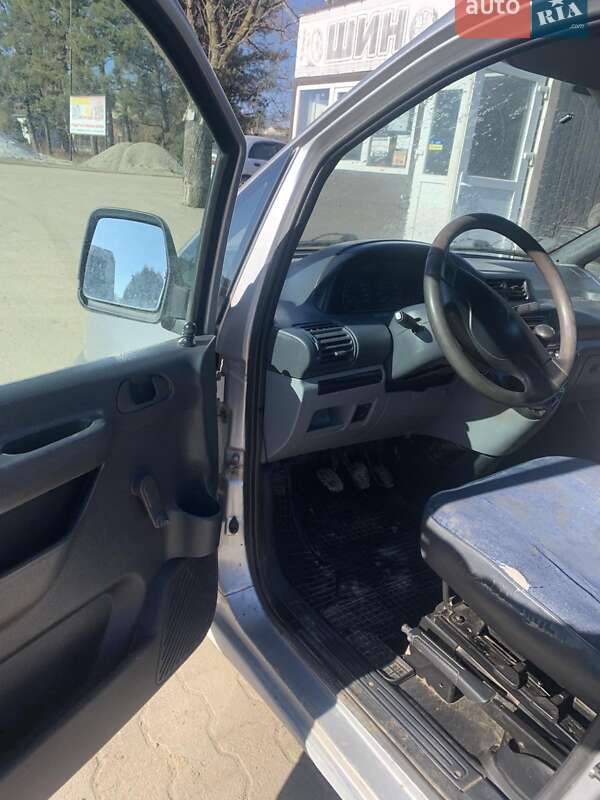 Грузовой фургон Peugeot Expert 2001 в Черновцах