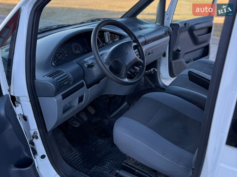 Минивэн Peugeot Expert 2003 в Ровно