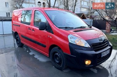 Вантажопасажирський фургон Peugeot Expert 2016 в Бердичеві