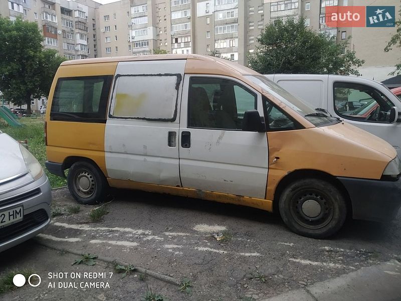 Минивэн Peugeot Expert 2002 в Калуше