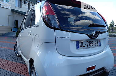 Хэтчбек Peugeot iOn 2014 в Луцке
