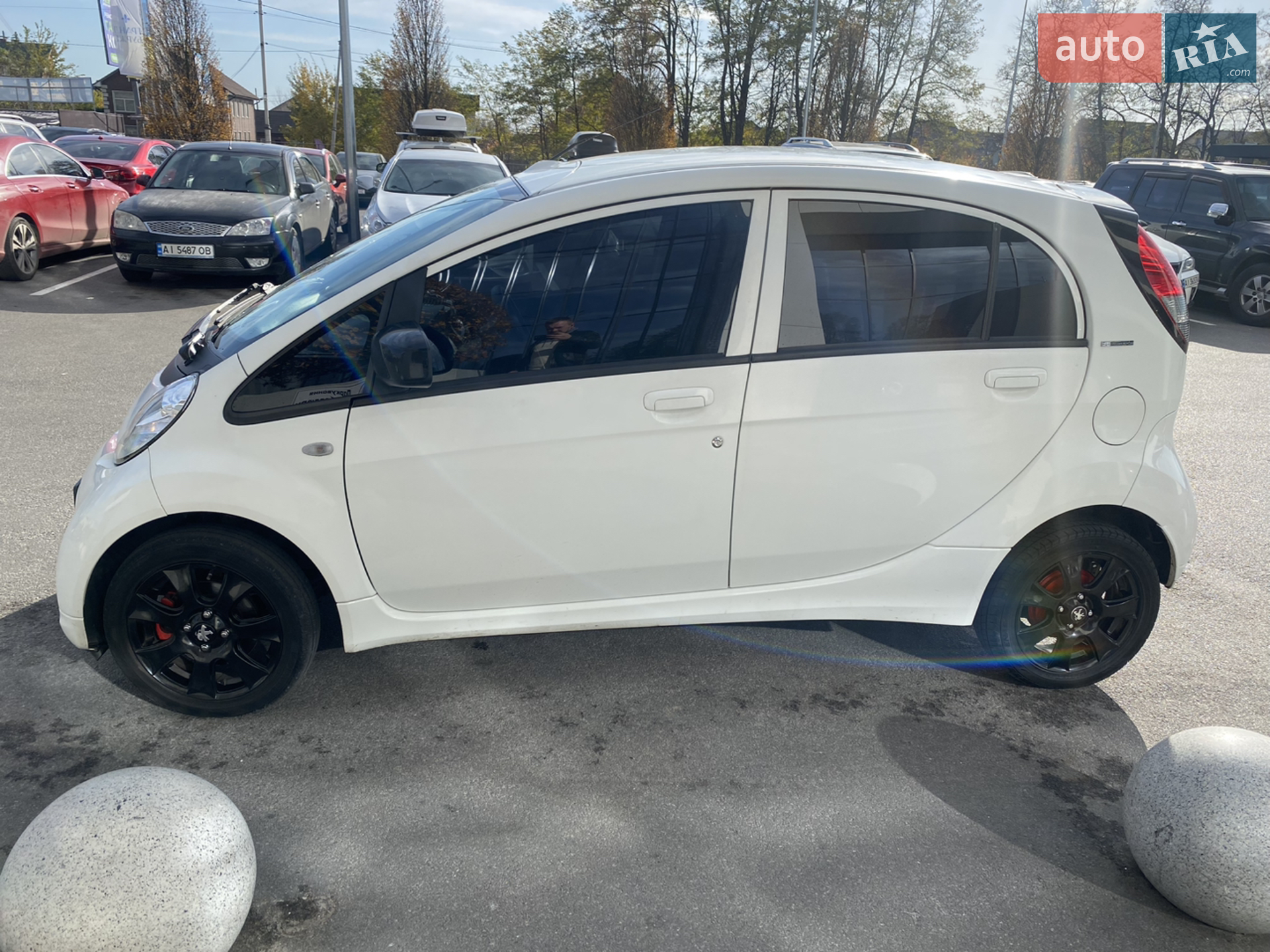 2011 Peugeot iOn - мініатюра 4