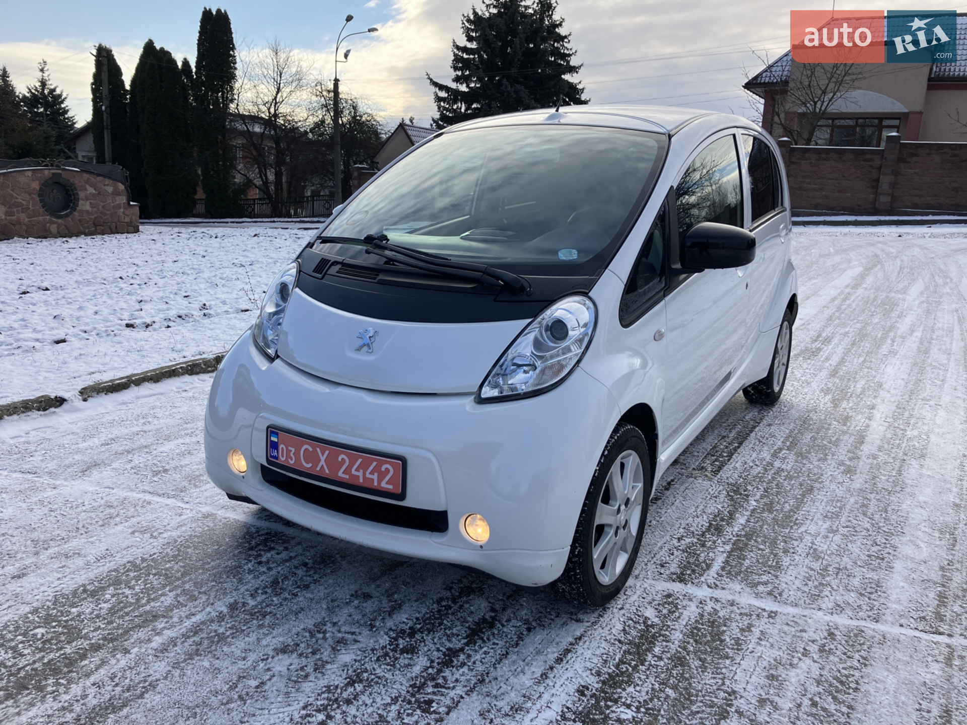 2012 Peugeot iOn - мініатюра 4