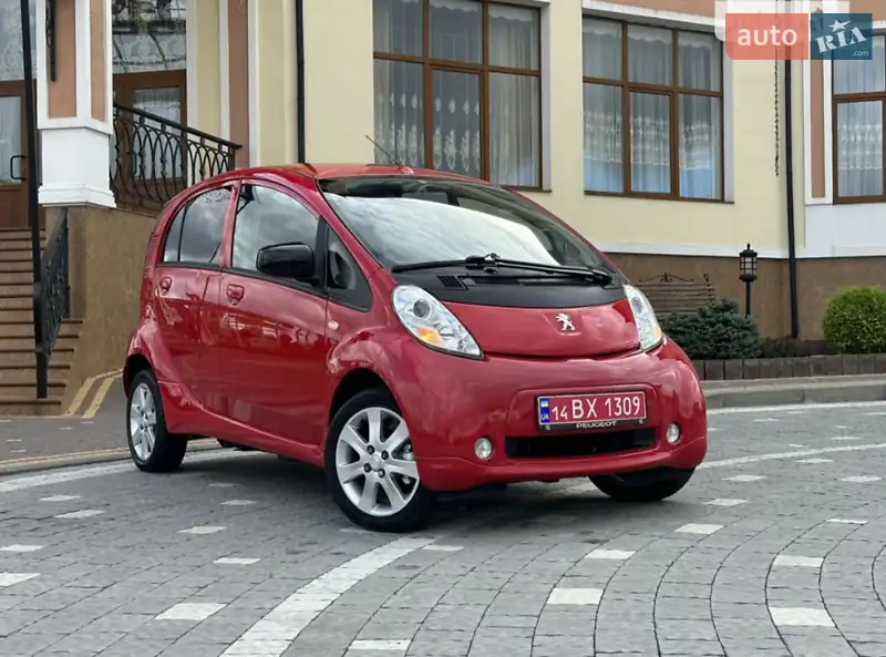Peugeot iOn 2011