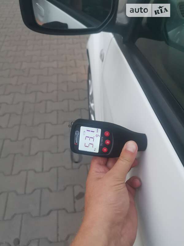 Хетчбек Peugeot iOn 2011 в Луцьку фото 23 Хетчбек Peugeot iOn 2011 в Луцьку