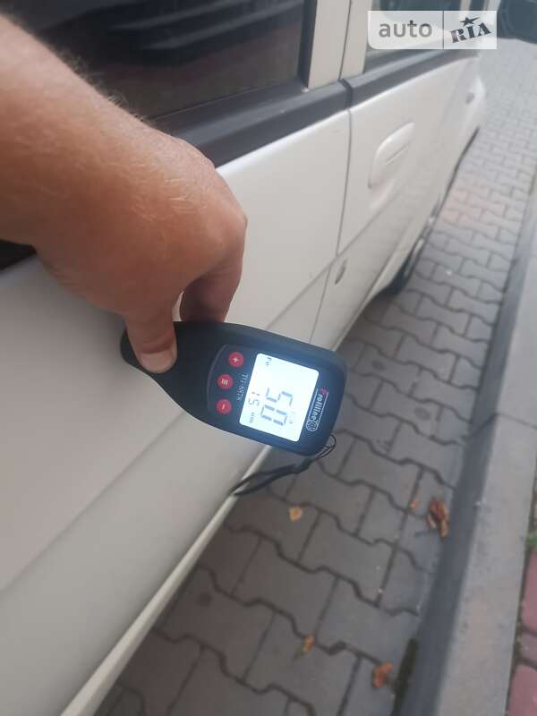 Хетчбек Peugeot iOn 2011 в Луцьку фото 28 Хетчбек Peugeot iOn 2011 в Луцьку