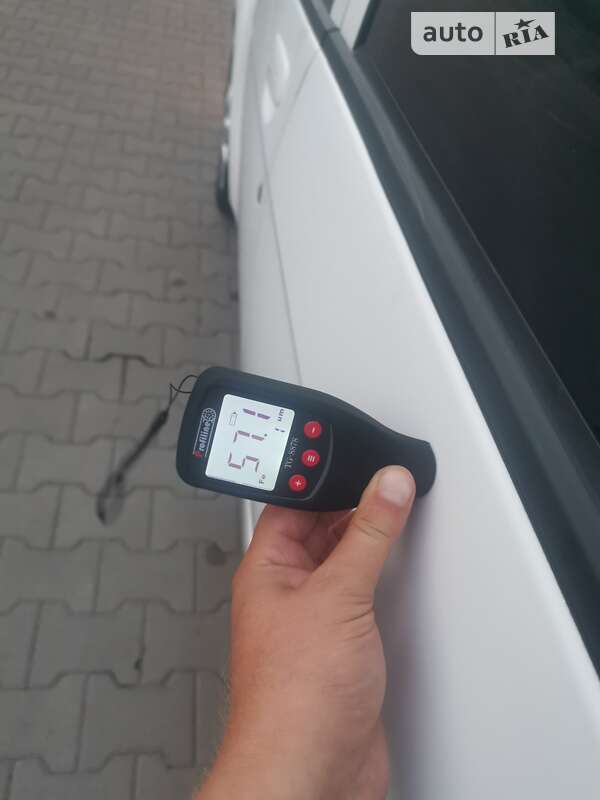 Хетчбек Peugeot iOn 2011 в Луцьку фото 32 Хетчбек Peugeot iOn 2011 в Луцьку