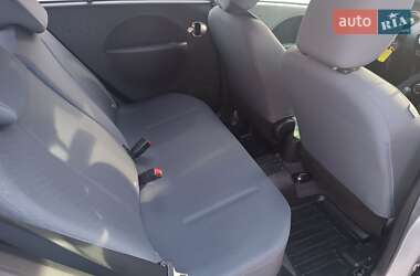 Хэтчбек Peugeot iOn 2012 в Хмельнике