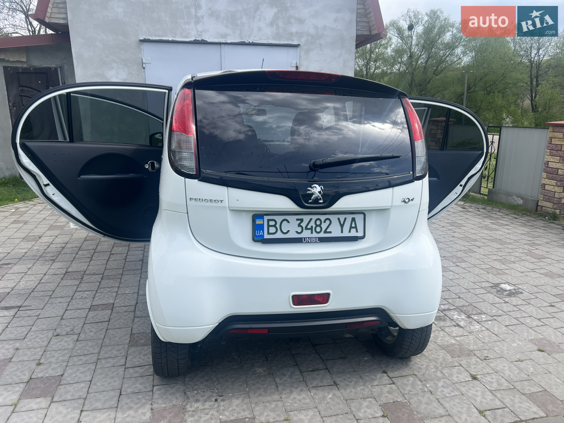 Peugeot iOn 2011 р.в