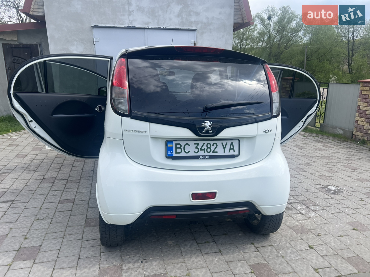 2012 Peugeot iOn - мініатюра 19