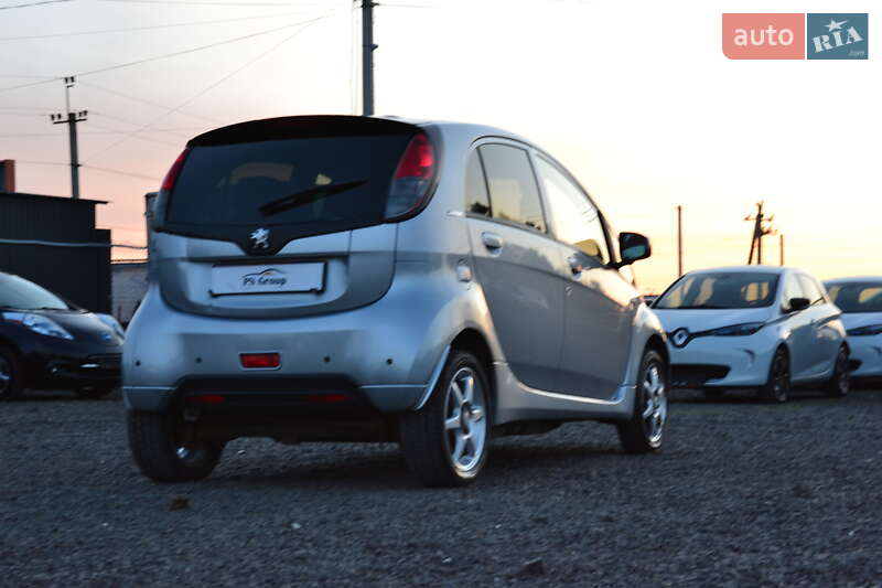 Хетчбек Peugeot iOn 2012 в Луцьку