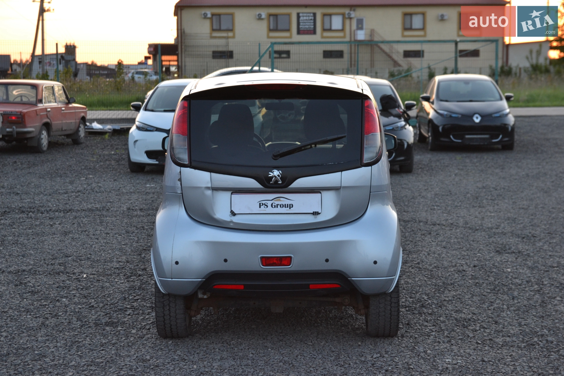 2011 Peugeot iOn - мініатюра 9