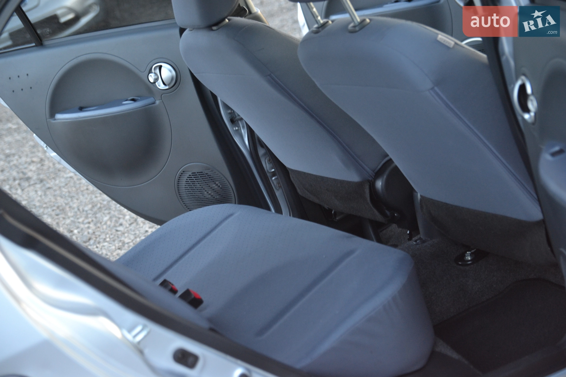 2011 Peugeot iOn - мініатюра 19