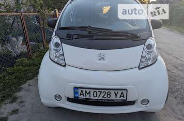 Хэтчбек Peugeot iOn 2014 в Звягеле