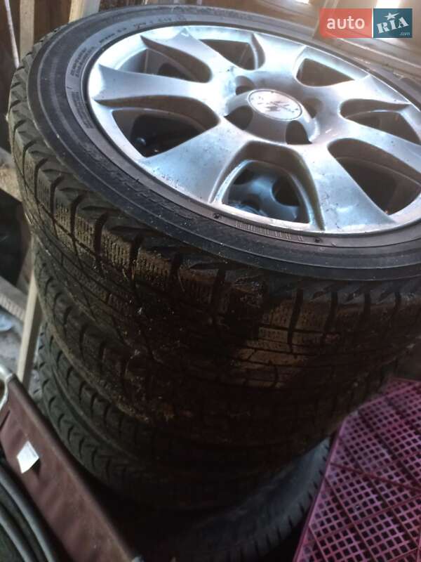 Хэтчбек Peugeot iOn 2011 в Львове