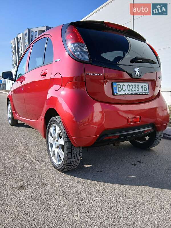 Хетчбек Peugeot iOn 2014 в Львові