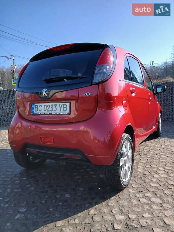 Хетчбек Peugeot iOn 2014 в Львові
