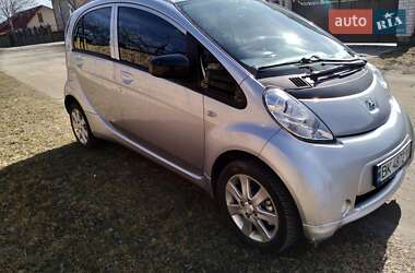 Хетчбек Peugeot iOn 2012 в Рівному