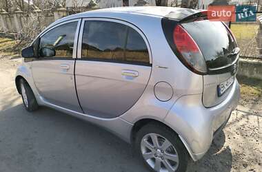 Хетчбек Peugeot iOn 2012 в Рівному