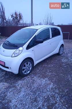 Хэтчбек Peugeot iOn 2012 в Житомире