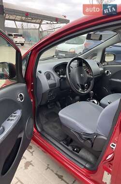 Хэтчбек Peugeot iOn 2017 в 