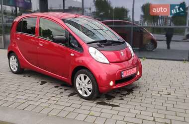 Хэтчбек Peugeot iOn 2014 в 