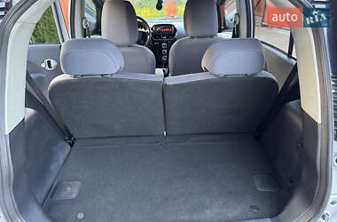 Хетчбек Peugeot iOn 2011 в 