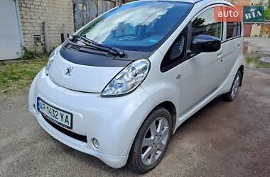 Хетчбек Peugeot iOn 2014 в Запоріжжі
