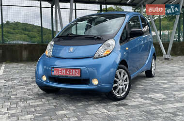 Хэтчбек Peugeot iOn 2011 в Львове