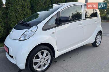 Хэтчбек Peugeot iOn 2016 в 