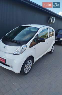 Хэтчбек Peugeot iOn 2016 в Львове
