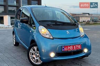 Хэтчбек Peugeot iOn 2015 в Львове