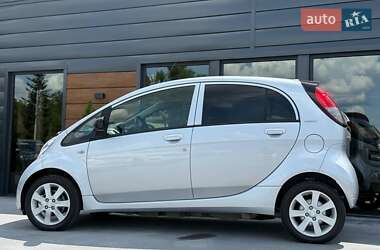 Хетчбек Peugeot iOn 2015 в 