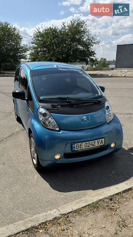 Peugeot iOn 2015