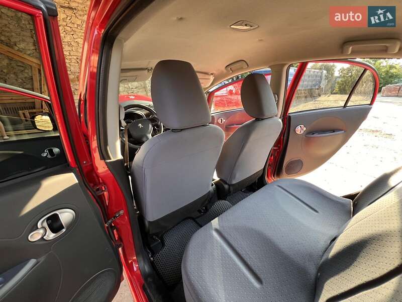 Хетчбек Peugeot iOn 2011 в Могилів-Подільському