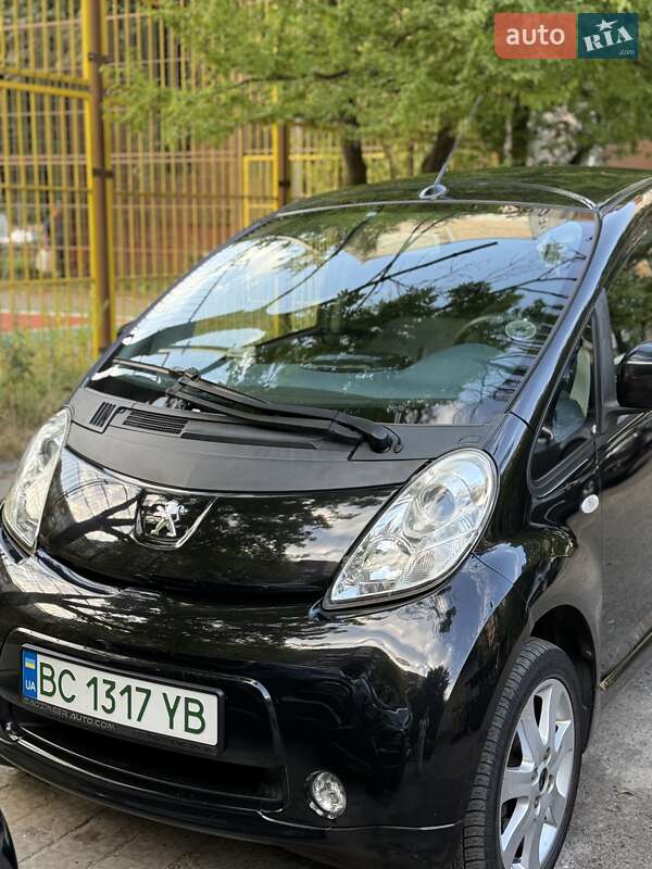 Peugeot iOn 2012 Peugeot iOn 2012