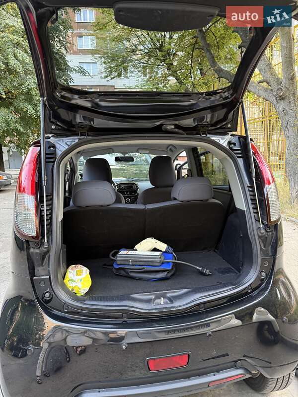 Хетчбек Peugeot iOn 2012 в Львові фото 9 Хетчбек Peugeot iOn 2012 в Львові