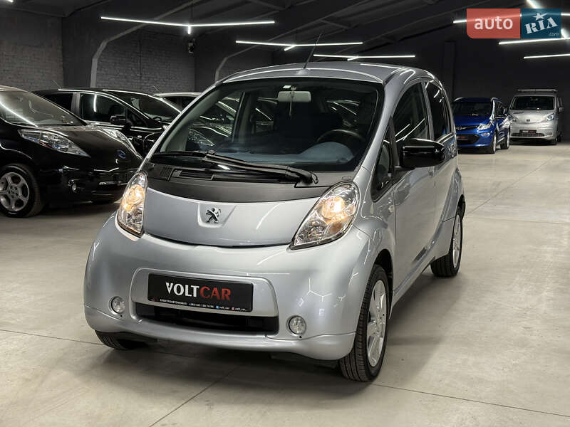 Хетчбек Peugeot iOn 2011 в Володимирі