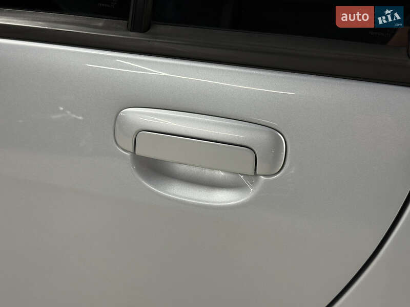 Хетчбек Peugeot iOn 2011 в Володимирі