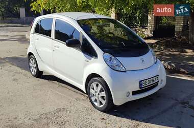 Хетчбек Peugeot iOn 2011 в Южноукраїнську