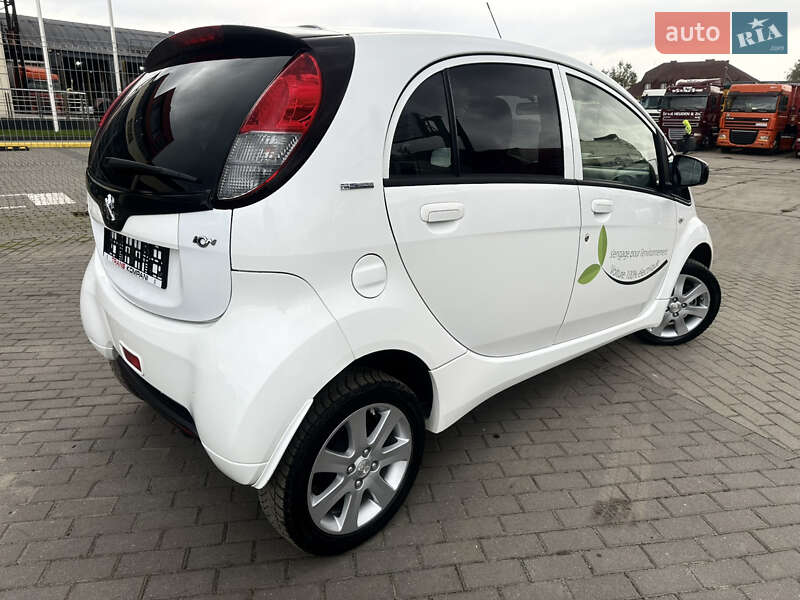 Хэтчбек Peugeot iOn 2017 в Львове