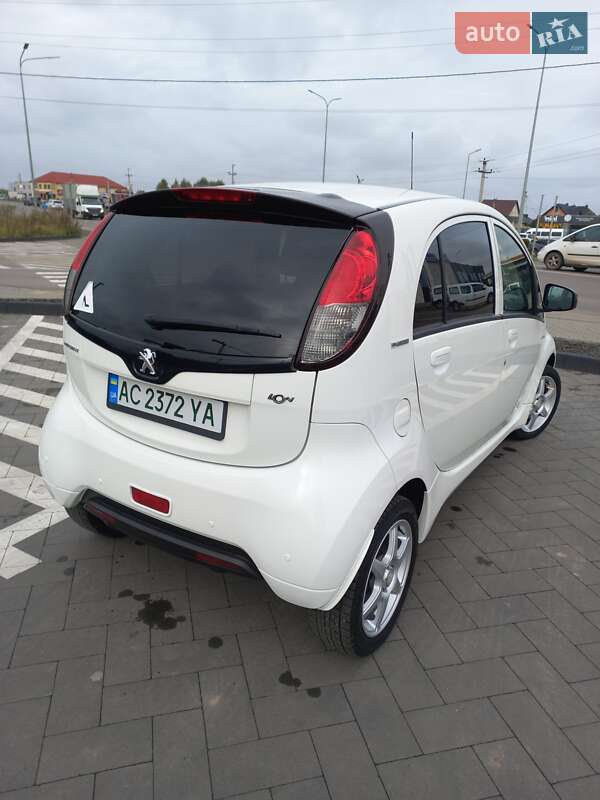 Хэтчбек Peugeot iOn 2011 в Луцке фото 6 Хэтчбек Peugeot iOn 2011 в Луцке