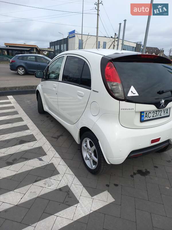 Хэтчбек Peugeot iOn 2011 в Луцке фото 7 Хэтчбек Peugeot iOn 2011 в Луцке