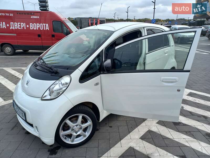 Хэтчбек Peugeot iOn 2011 в Луцке фото 34 Хэтчбек Peugeot iOn 2011 в Луцке