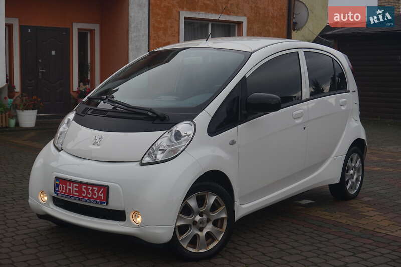 Peugeot iOn 2015