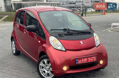 Хэтчбек Peugeot iOn 2015 в Львове