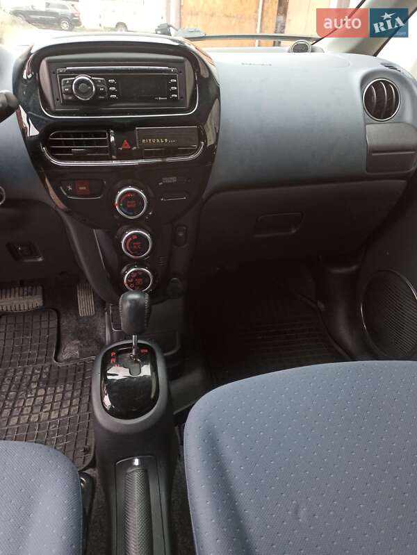 Хэтчбек Peugeot iOn 2015 в Виннице фото 3 Хэтчбек Peugeot iOn 2015 в Виннице