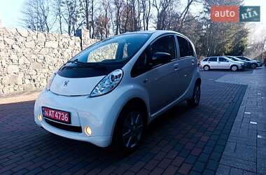 Хэтчбек Peugeot iOn 2012 в Звягеле
